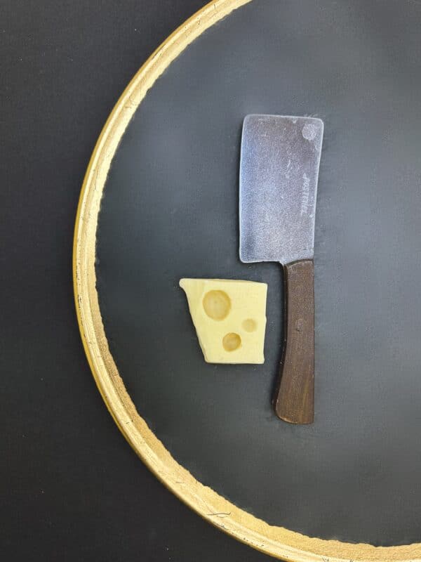 Käsemesser mit Käse